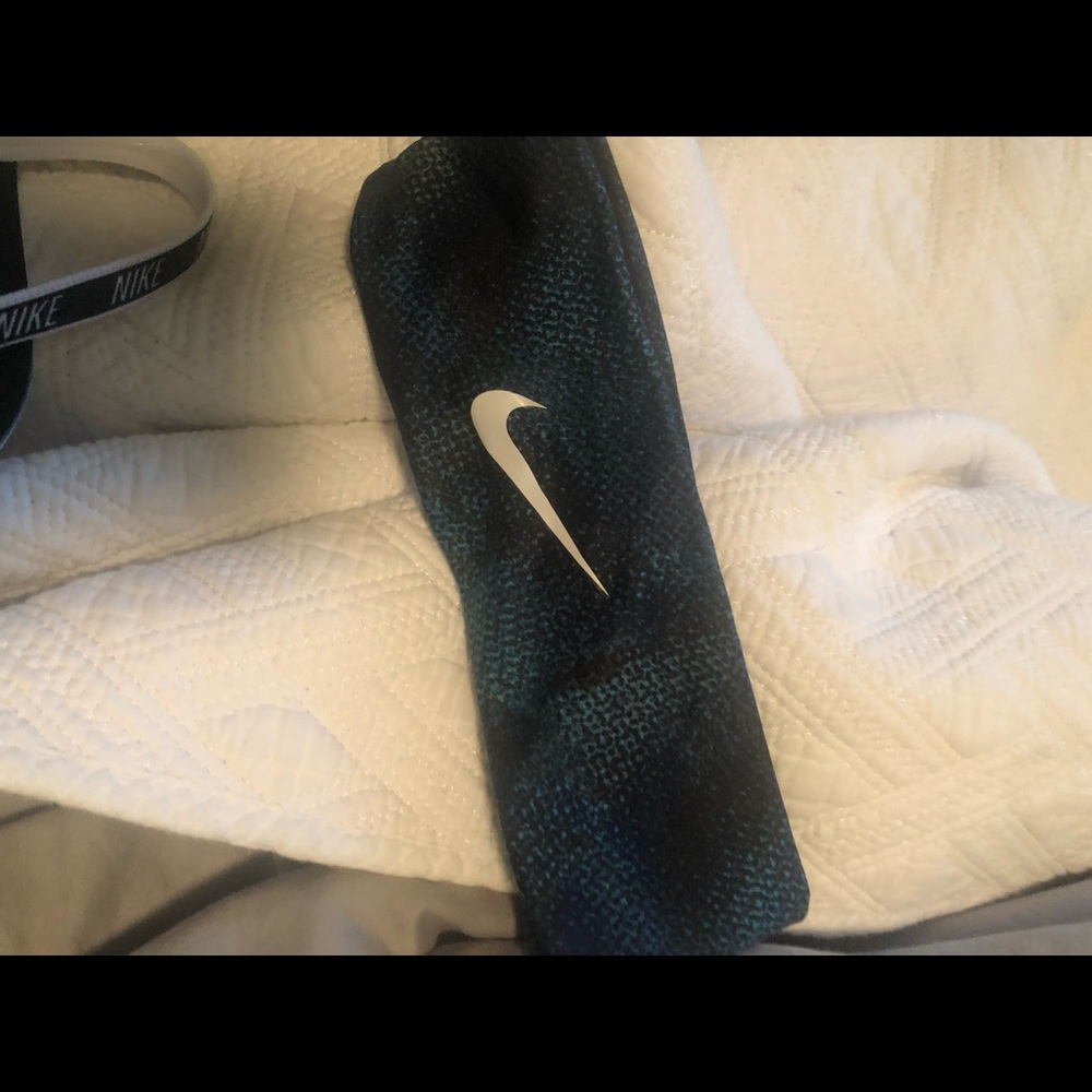Nike head bands